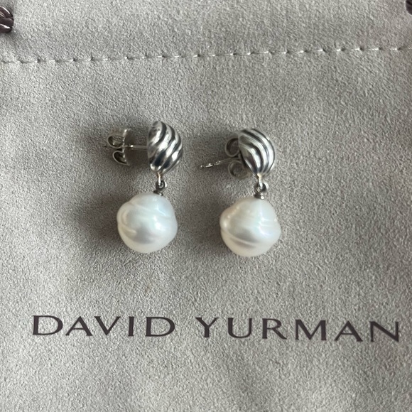 David Yurman Pearl Drop Earrings. - Picture 3 of 3